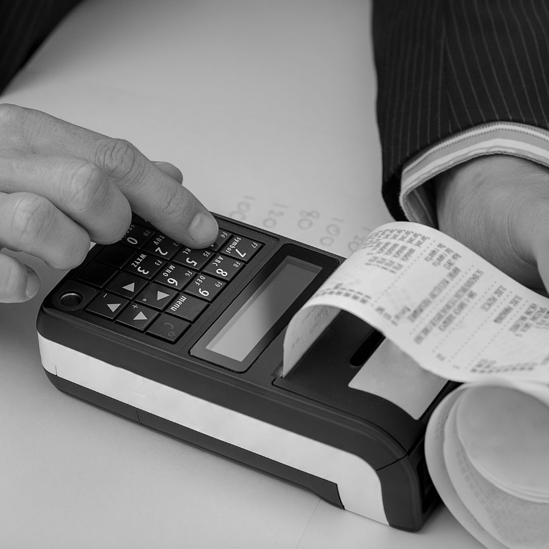 E-commerce Store and Fiscal Cash Register in E-commerce Accounting