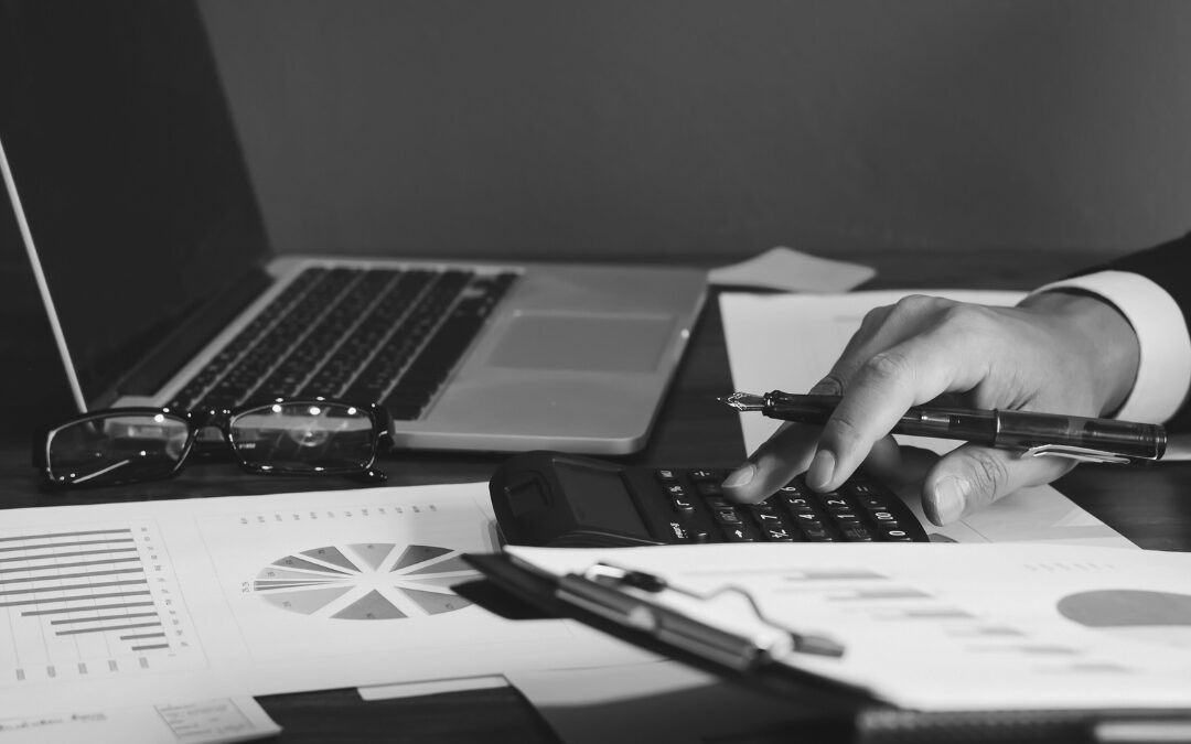 Biuro rachunkowe – kogo wybrać na dostawcę usług księgowych?