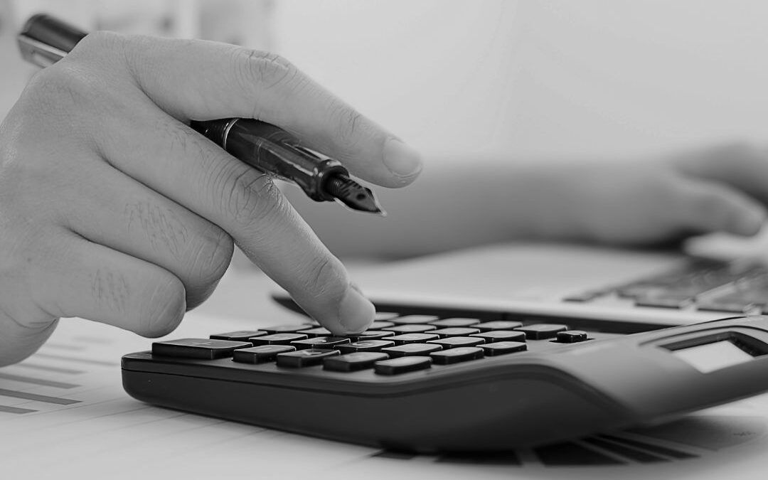 Outsourcing księgowości – jakie branże skorzystają na nim najbardziej?